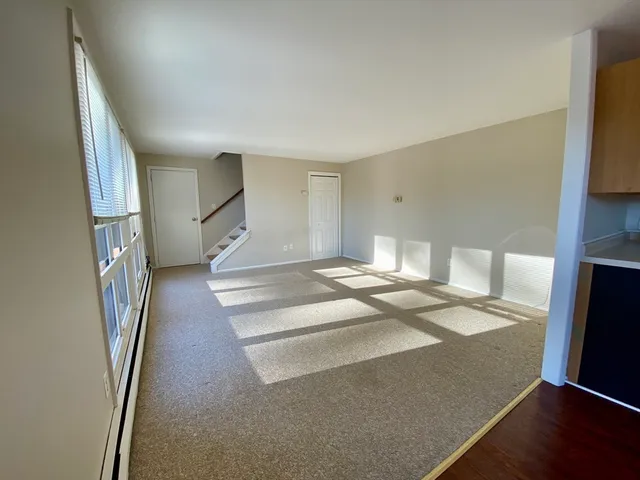 $2,000 | 12 Cedar Street, Unit 3, Holliston, MA 01746