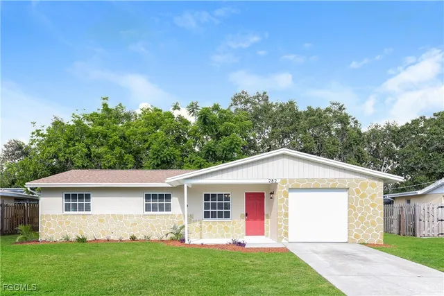 $1,955 | 282 Lorraine Avenue, Venice, FL 34293