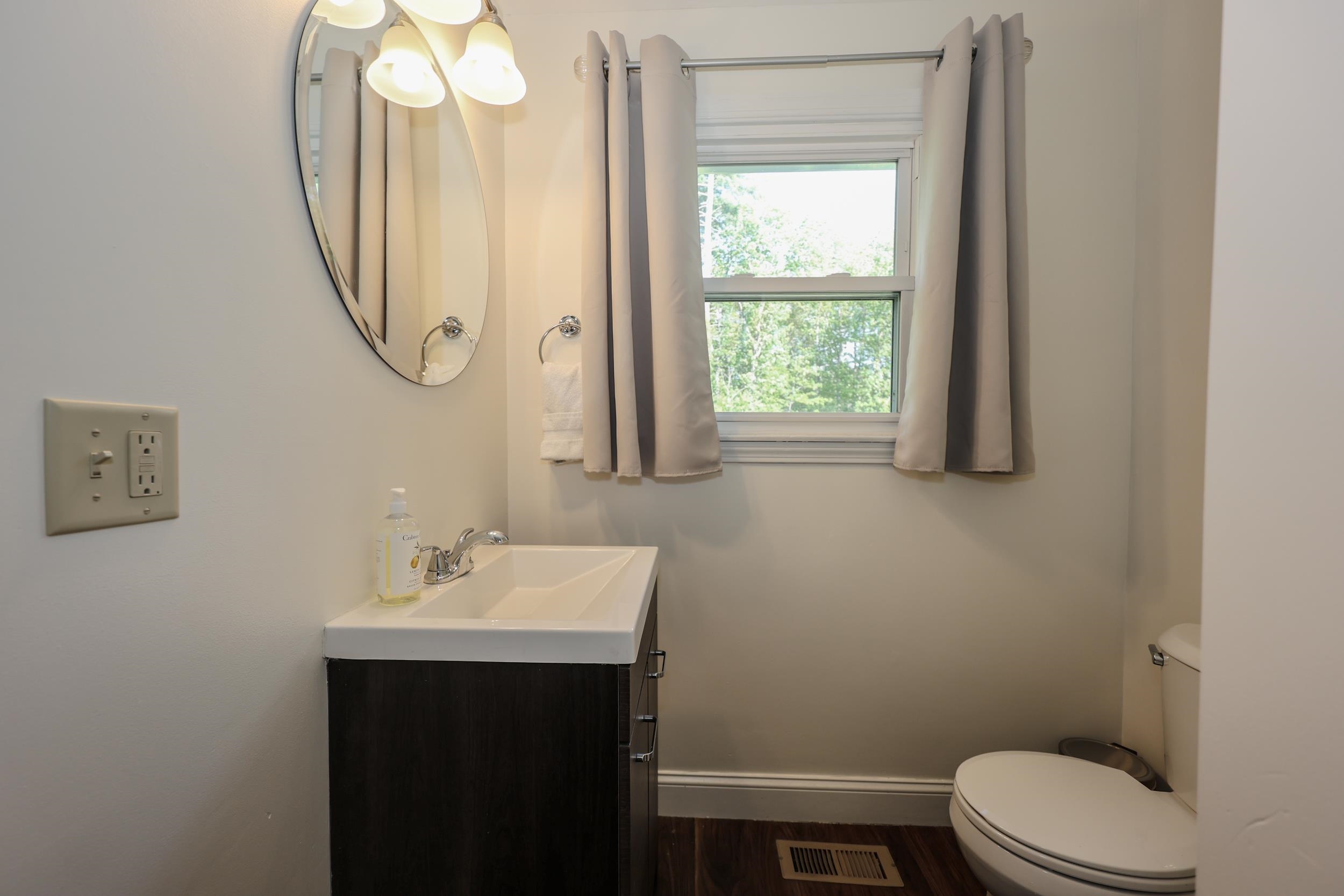 12 Ponemah Hill Road Amherst, NH 03031 - Photo 20 of 37