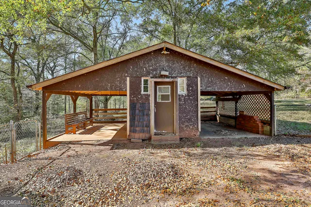 $329,000 | 218 Quail Drive, Zebulon, GA 30295