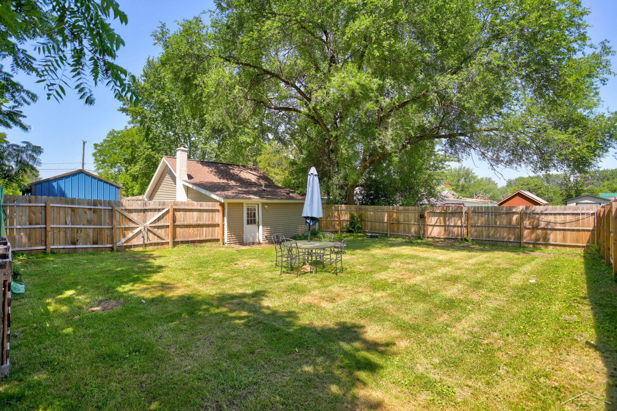 1177 South Poseyville Road Midland, MI 48640 - Photo 28 of 32