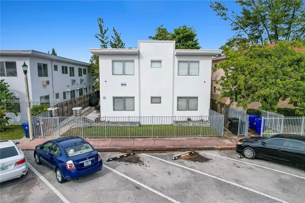 $2,499 | 855 80th Street, Unit 4, Miami Beach, FL 33141
