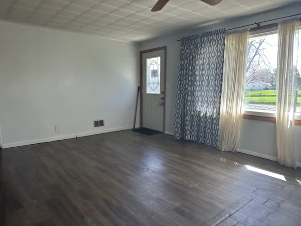 $74,900 | 15507 36th Avenue, Coal Valley, IL 61240