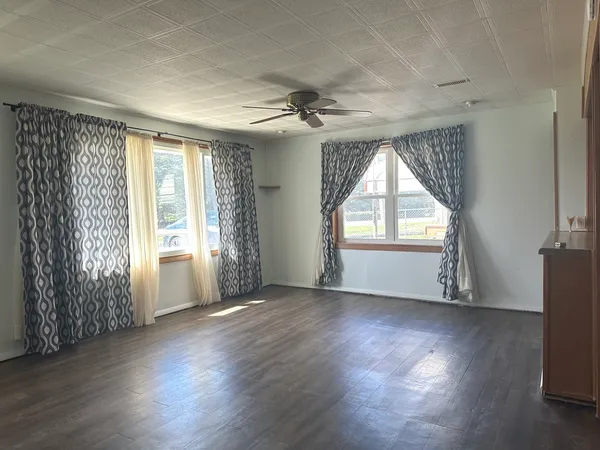 $74,900 | 15507 36th Avenue, Coal Valley, IL 61240