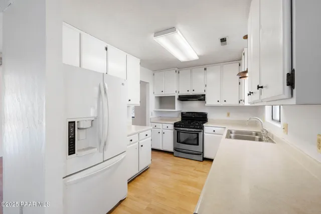 $429,000 | 824 West Rosser Street, Prescott, AZ 86301