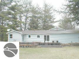 5590 South Eight Mile Road Bentley, MI 48613 - Photo 3 of 4 1758058-2.JPG