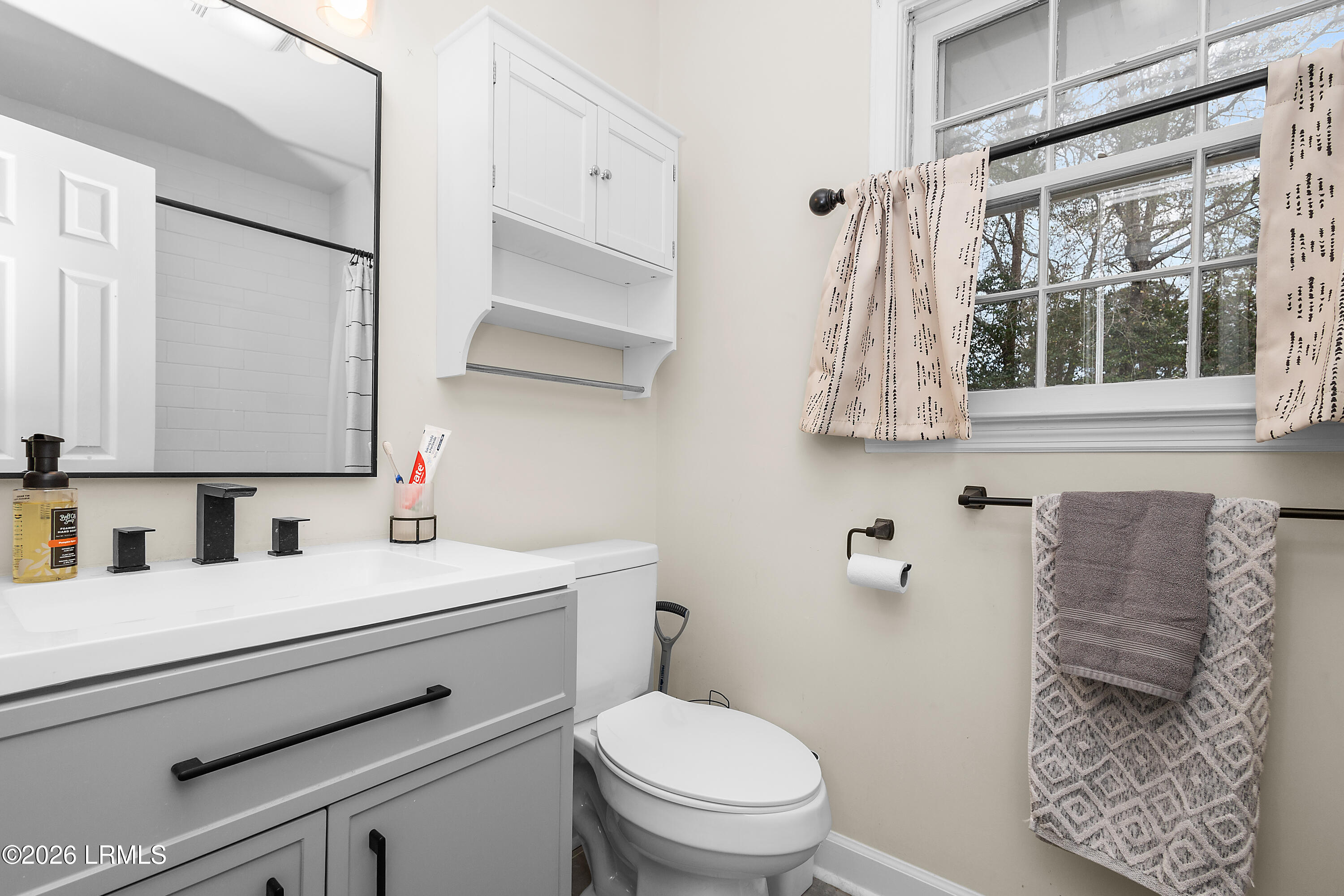 419 Azalea Drive Walterboro, SC 29488 - Photo 7 of 20 0I4A2878