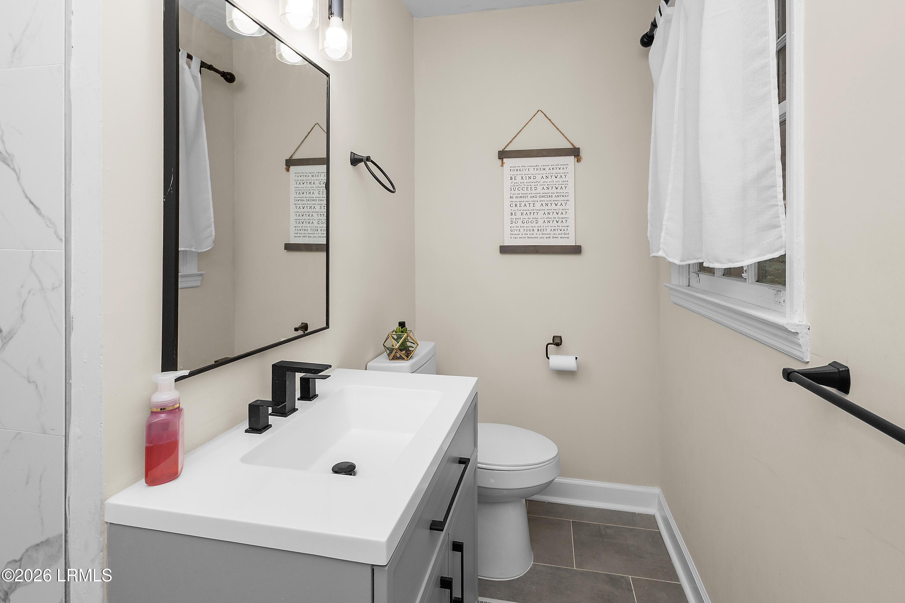 419 Azalea Drive Walterboro, SC 29488 - Photo 9 of 20 0I4A2885