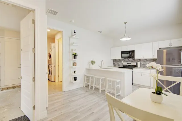 $699,000 | 1132 Wood Dale Circle, Oviedo, FL 32765