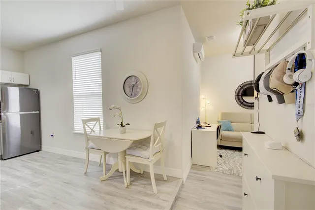 $699,000 | 1132 Wood Dale Circle, Oviedo, FL 32765