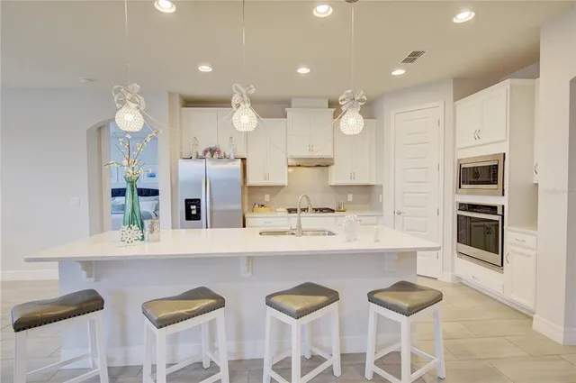 $699,000 | 1132 Wood Dale Circle, Oviedo, FL 32765