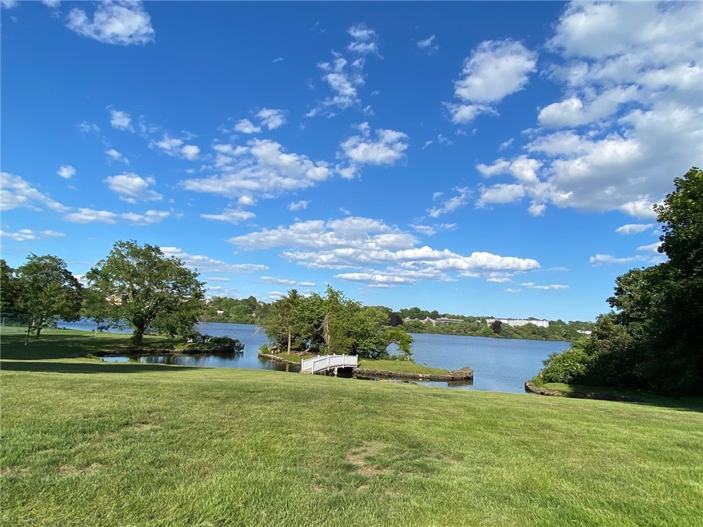 44 Bliss Mine Road, Unit 5 Middletown, RI 02842 - Photo 37 of 42