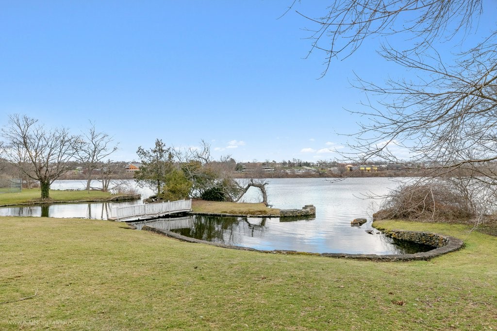 44 Bliss Mine Road, Unit 5 Middletown, RI 02842 - Photo 40 of 42