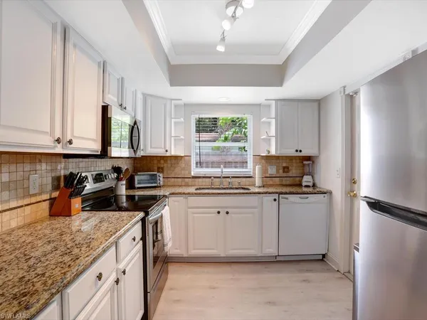 $4,500 | 856 98th Avenue North, Naples, FL 34108