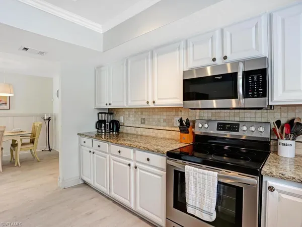 $4,500 | 856 98th Avenue North, Naples, FL 34108