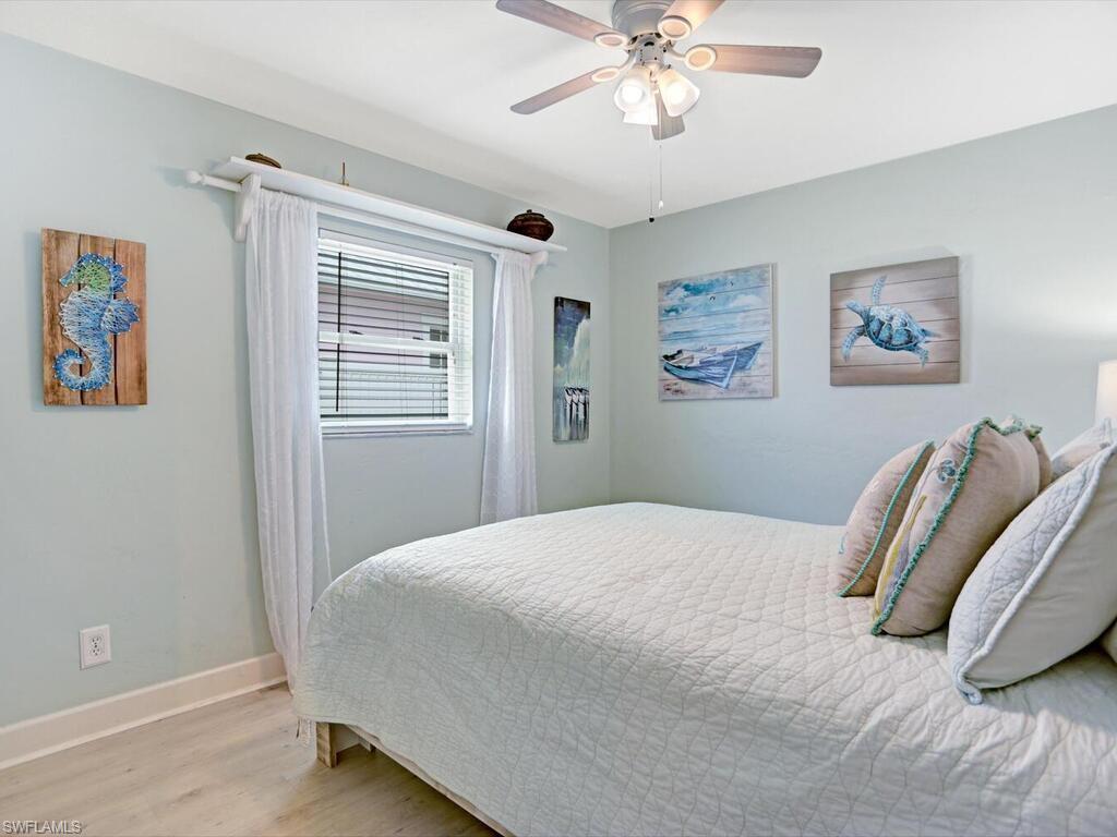 856 98th Avenue North Naples, FL 34108 - Photo 21 of 28