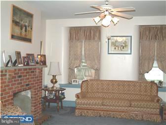 337 Ruth Avenue, Unit A Aston, PA 19014 - Photo 4 of 11 Gallery Image 4