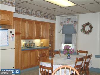 337 Ruth Avenue, Unit A Aston, PA 19014 - Photo 6 of 11 Kitchen