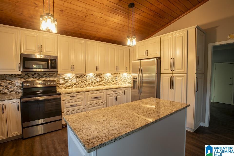 1005 Wolf Creek Road South Pell City, AL 35128 - Photo 20 of 29