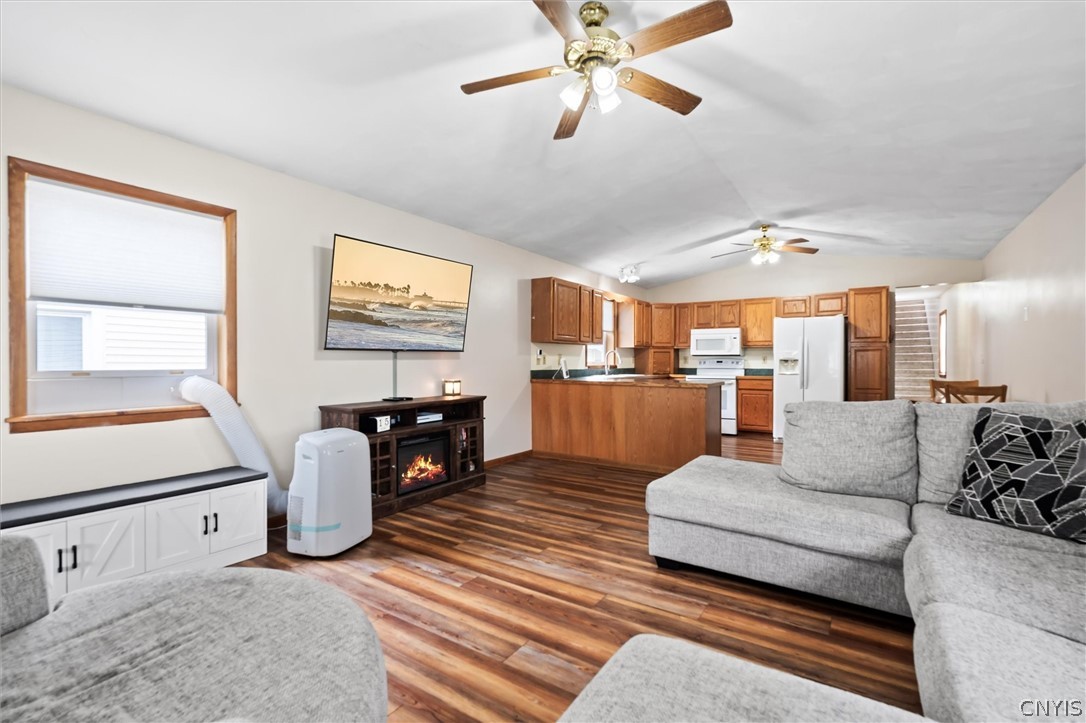 232 North Main Street Oneida, NY 13421 - Photo 7 of 40