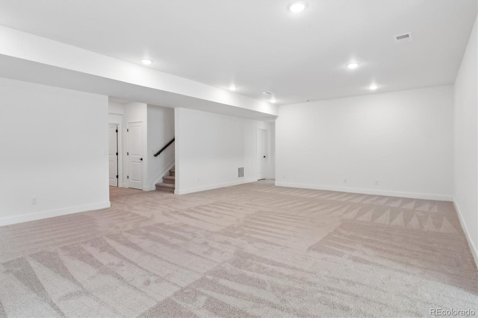 2536 West Bitterroot Place Highlands Ranch, CO 80129 - Photo 16 of 33 a view of an empty room