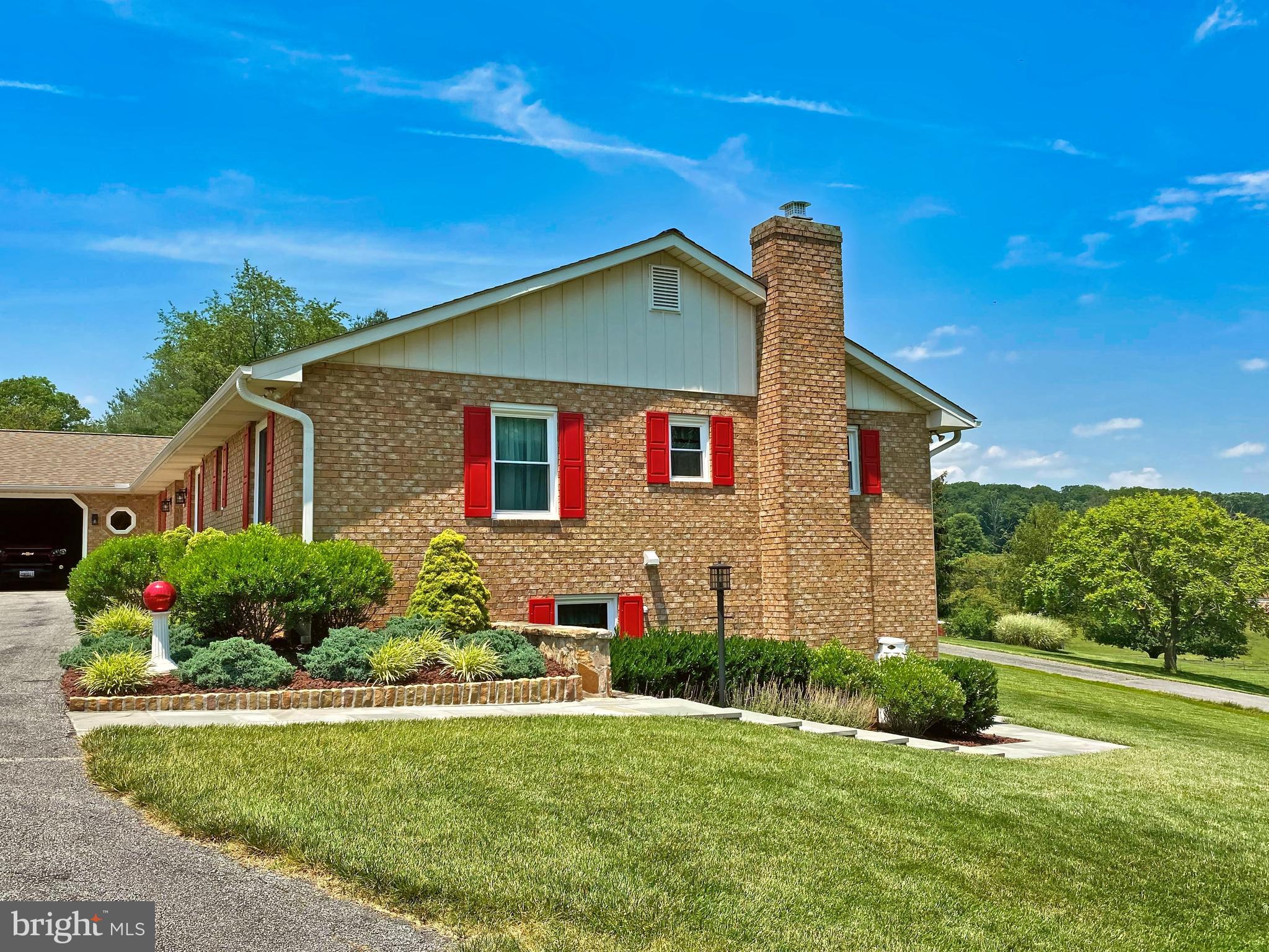 4837 Bushey Road Sykesville, MD 21784 - Photo 4 of 13 Gallery Image 4