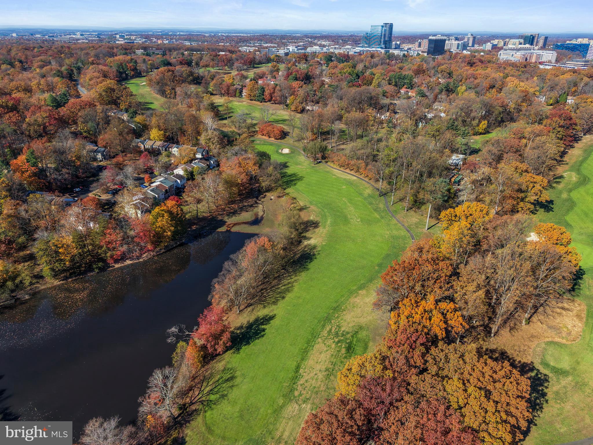 2152 Glencourse Lane Reston, VA 20191 - Photo 42 of 52