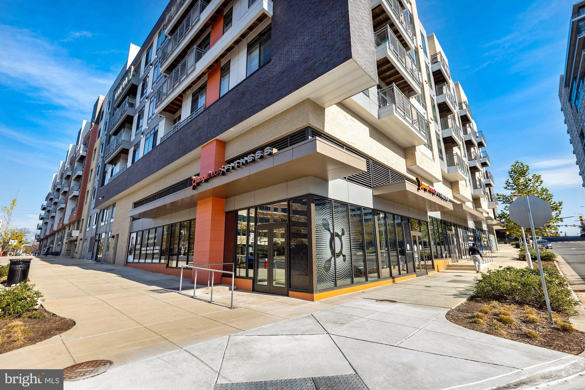 2152 Glencourse Lane Reston, VA 20191 - Photo 49 of 52 a view of a building