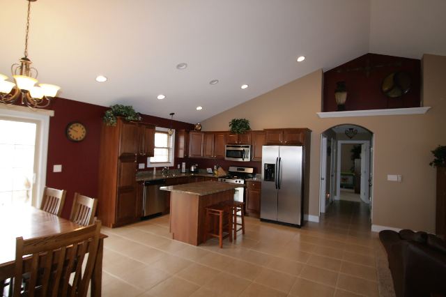 1316 Santa Fe Road Washington, IL 61571 - Photo 5 of 8 Gallery Image 5