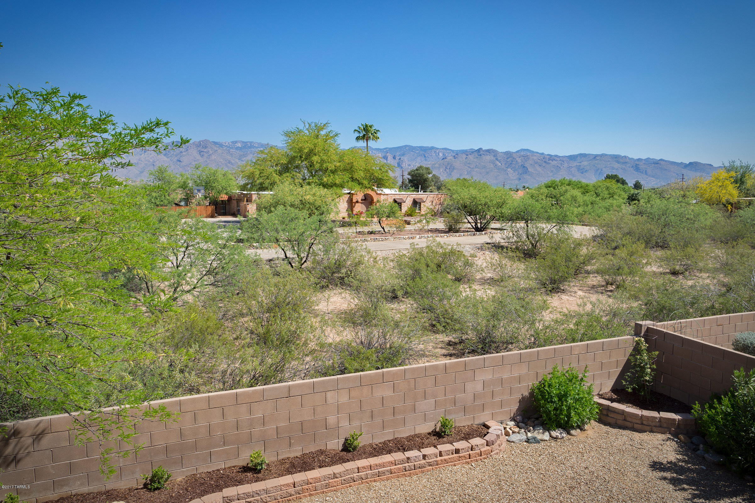8105 East Slate Ridge Drive Tucson, AZ 85715 - Photo 8 of 26