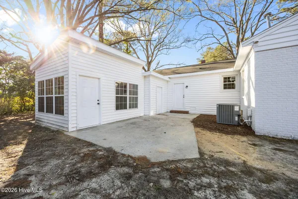 $385,000 | 1401 Greenville Boulevard Southeast, Greenville, NC 27858