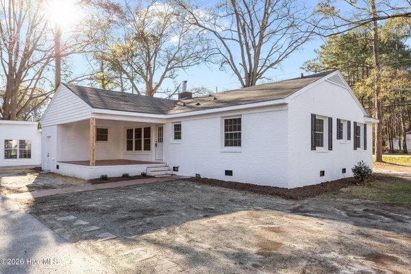 $385,000 | 1401 Greenville Boulevard Southeast, Greenville, NC 27858