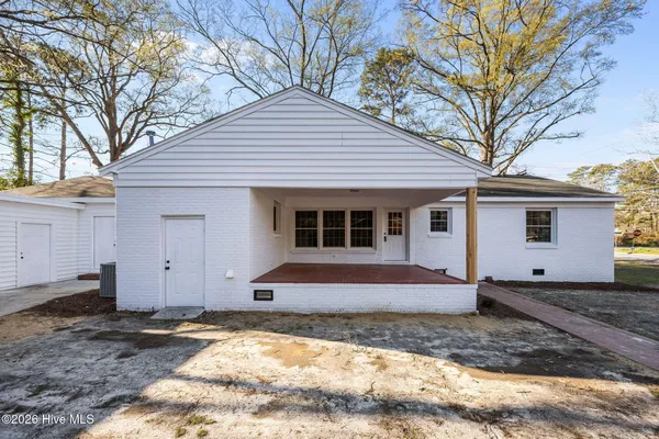 $385,000 | 1401 Greenville Boulevard Southeast, Greenville, NC 27858