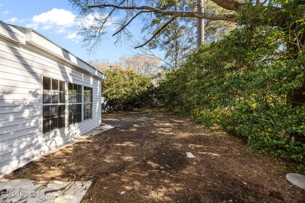 $385,000 | 1401 Greenville Boulevard Southeast, Greenville, NC 27858