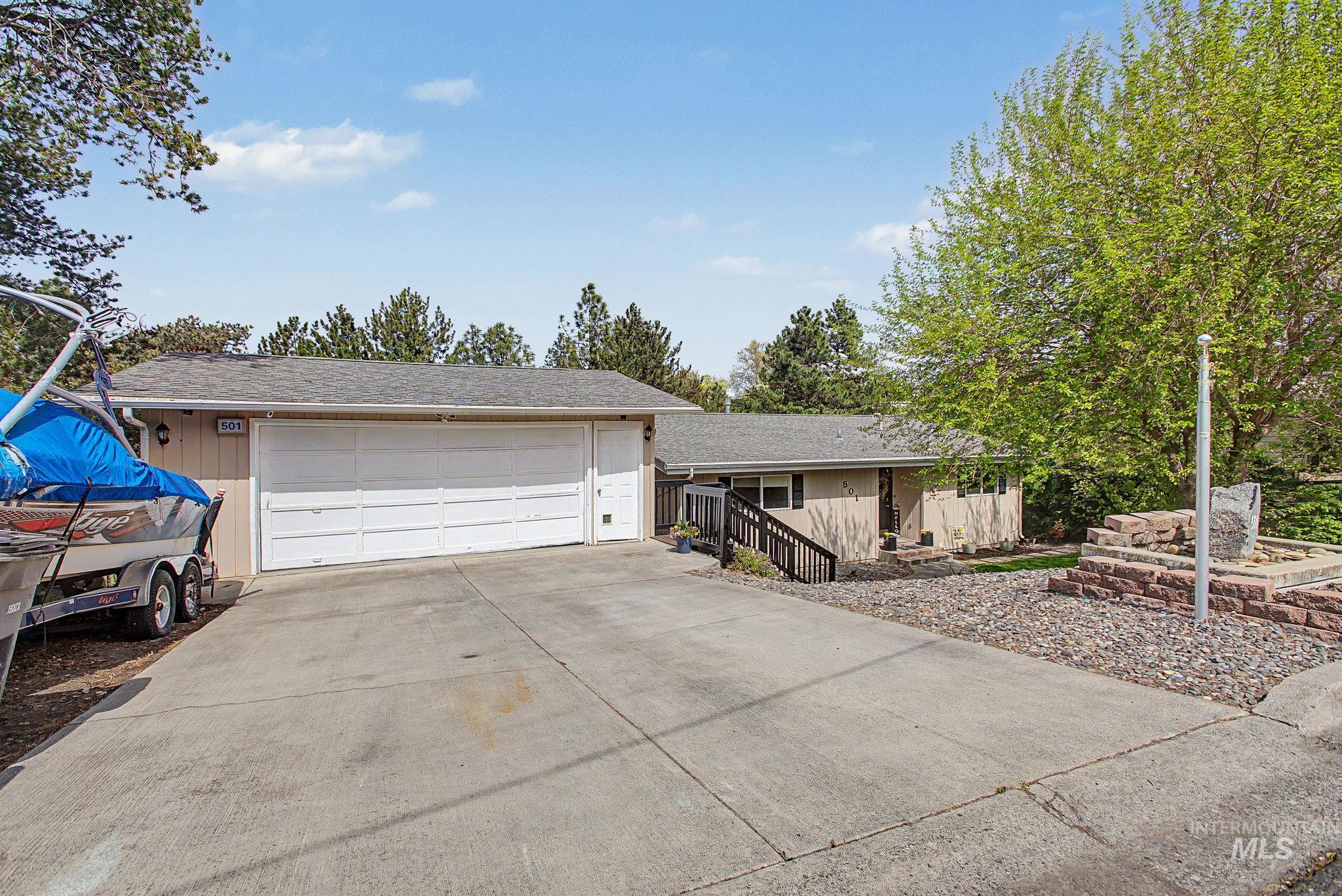 501 Karin Avenue Lewiston, ID 83501 - Photo 4 of 50 View of front of property with roof with shingles