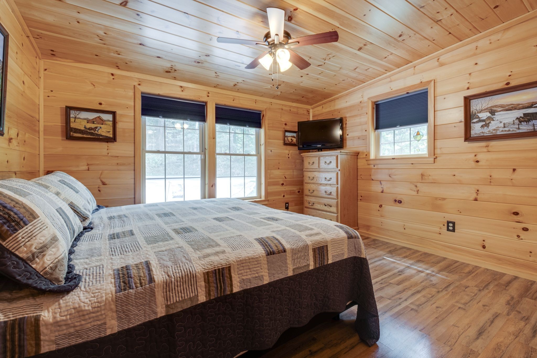2614 Distillery Road Greenbrier, TN 37073 - Photo 20 of 34 a bedroom with a large bed dresser and a window