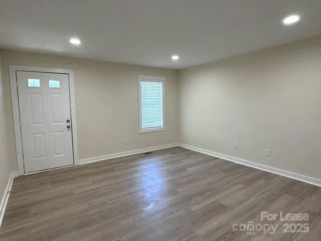 $1,550 | 19612 Oak Street, Unit 7, Cornelius, NC 28031