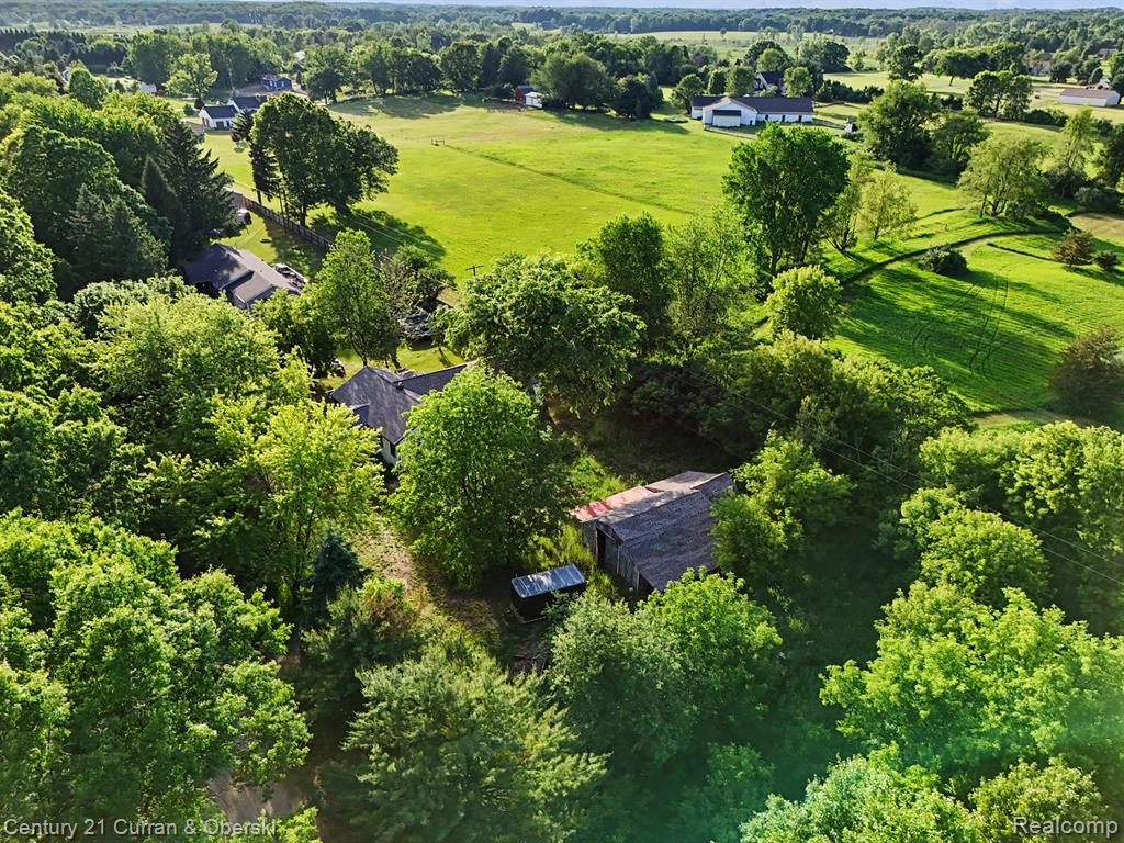 4296 Burgess Road Pinckney, MI 48169 - Photo 34 of 40