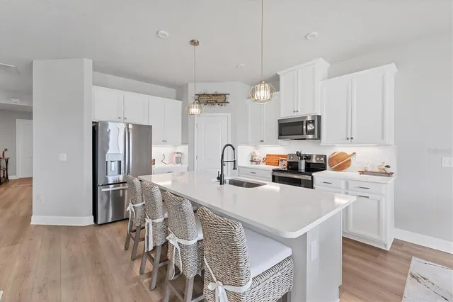 $399,000 | 6111 116th Avenue East, Parrish, FL 34219