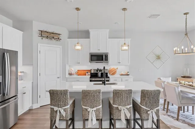 $399,000 | 6111 116th Avenue East, Parrish, FL 34219