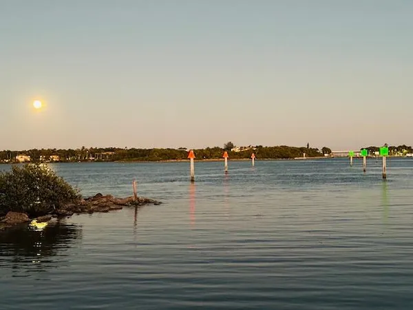 $2,995 | 640 Oak Street, Boynton Beach, FL 33435