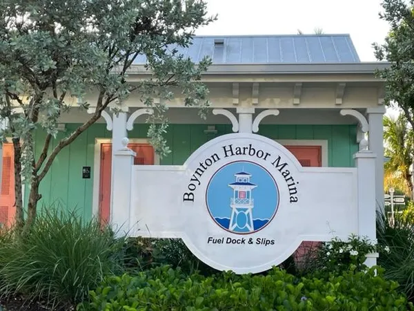 $2,995 | 640 Oak Street, Boynton Beach, FL 33435