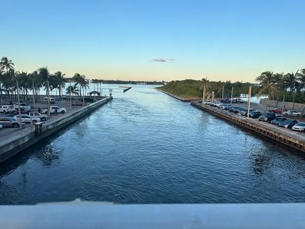 $2,995 | 640 Oak Street, Boynton Beach, FL 33435