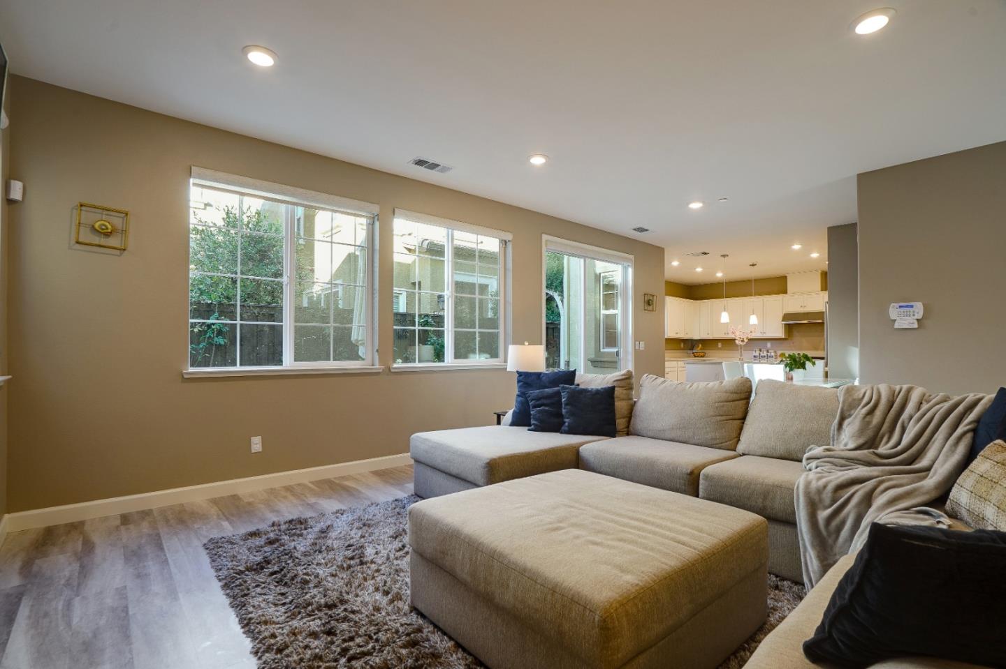 1429 Poppy Lane Hayward, CA 94545 - Photo 10 of 42