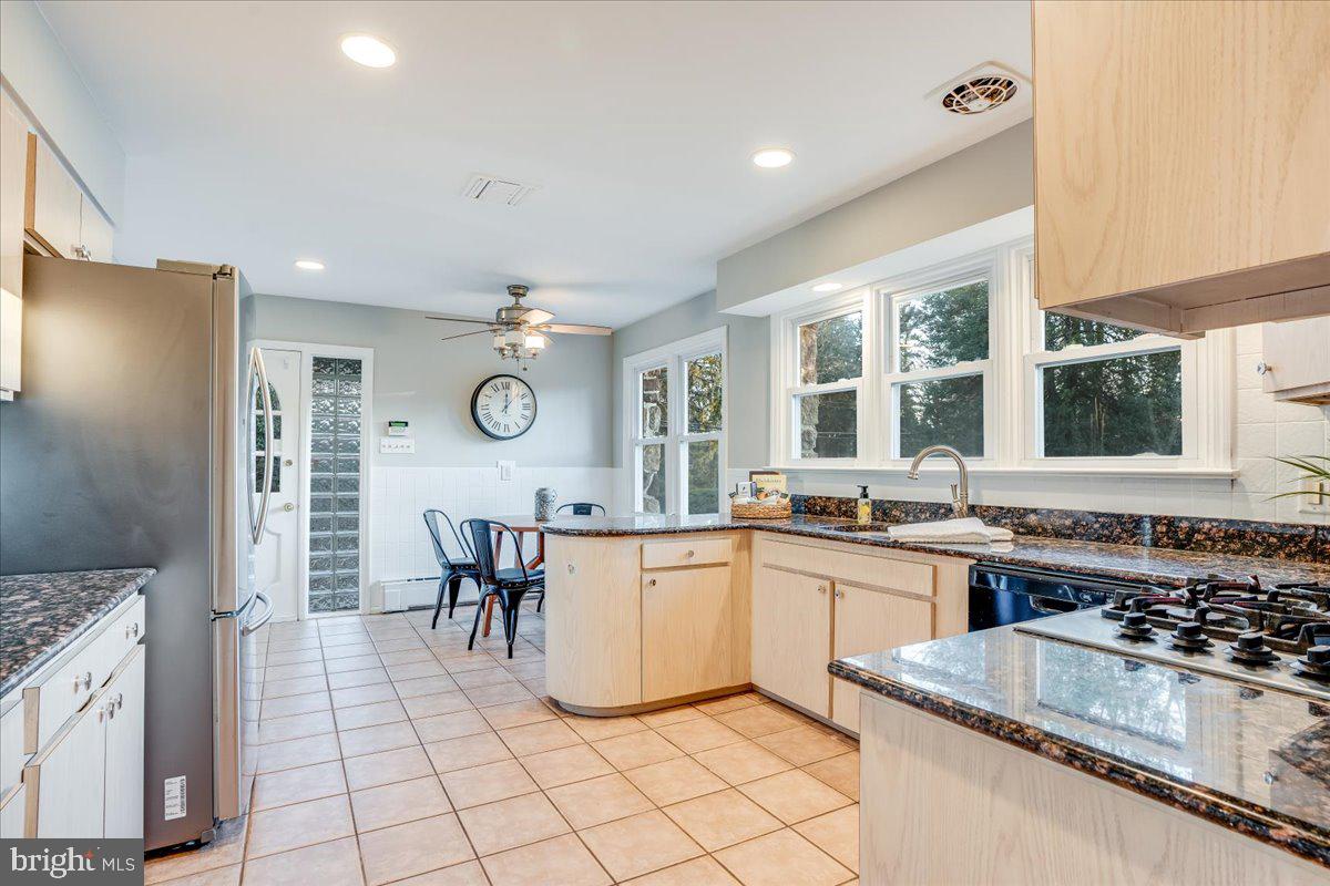 1029 Remington Road Wynnewood, PA 19096 - Photo 17 of 31 Gallery Image 17