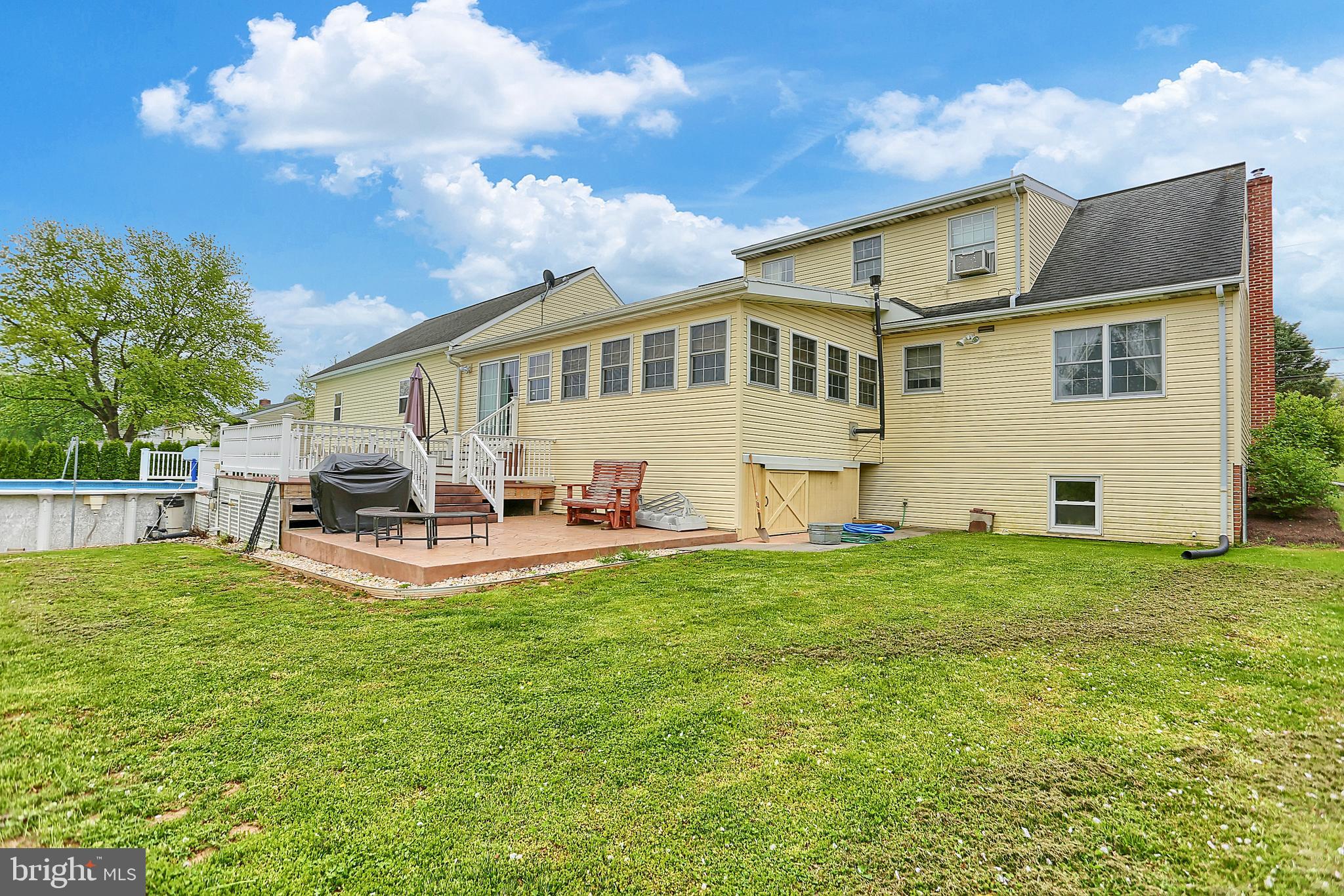 8256 Elizabethtown Road Elizabethtown, PA 17022 - Photo 3 of 39