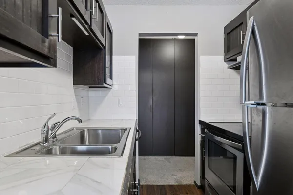 $1,250 | 4371 Wilshire Boulevard, Unit B308, Mound, MN 55364