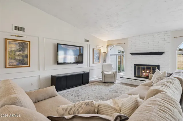 $515,000 | 902 West Barrow Drive, Chandler, AZ 85225