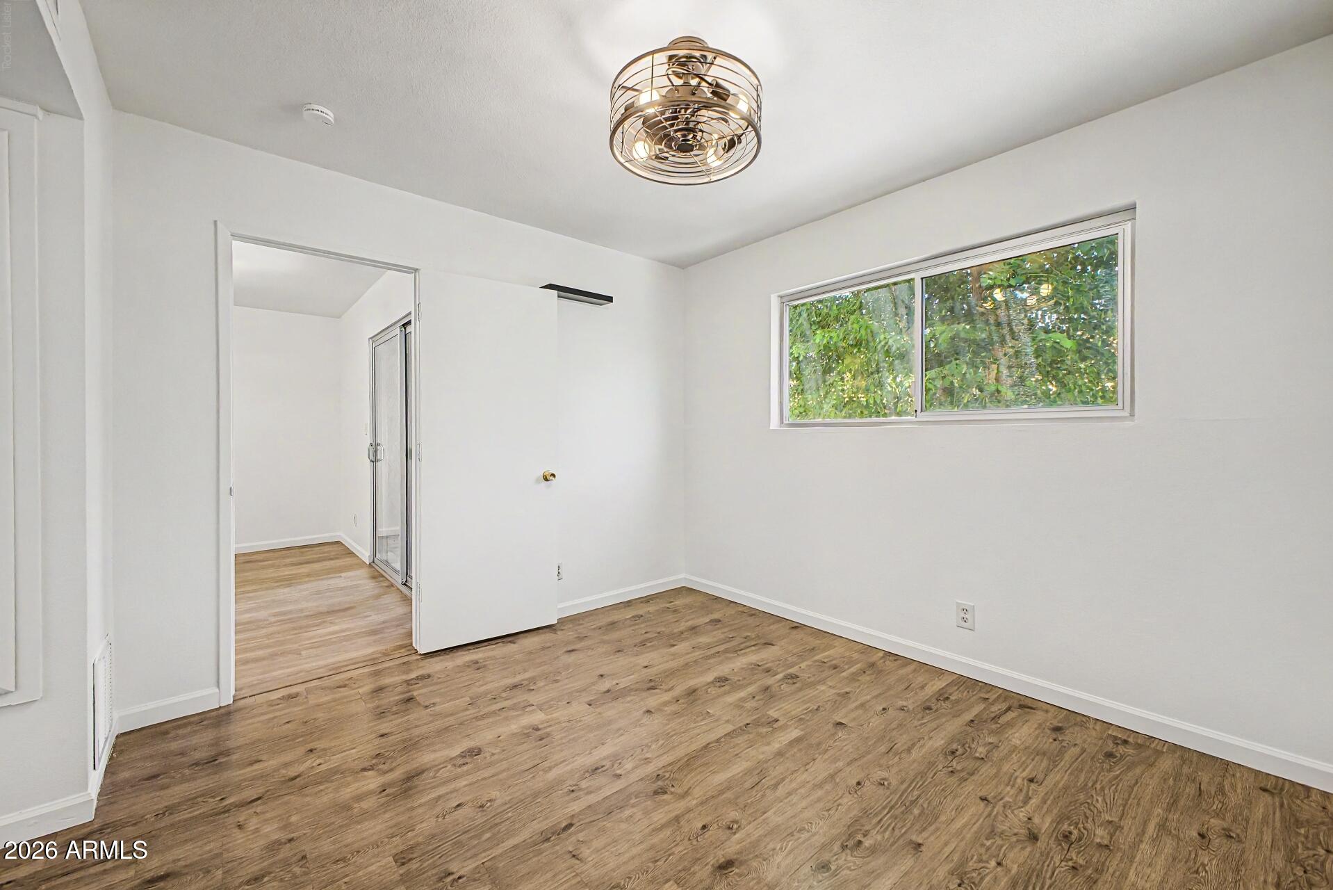 5525 East Thomas Road, Unit R13 Phoenix, AZ 85018 - Photo 17 of 30 24-Thomas