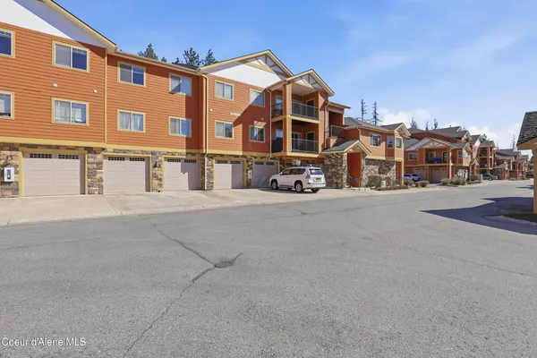 $359,000 | 6800 North Spurwing Loop, Unit 202, Coeur D'Alene, ID 83815
